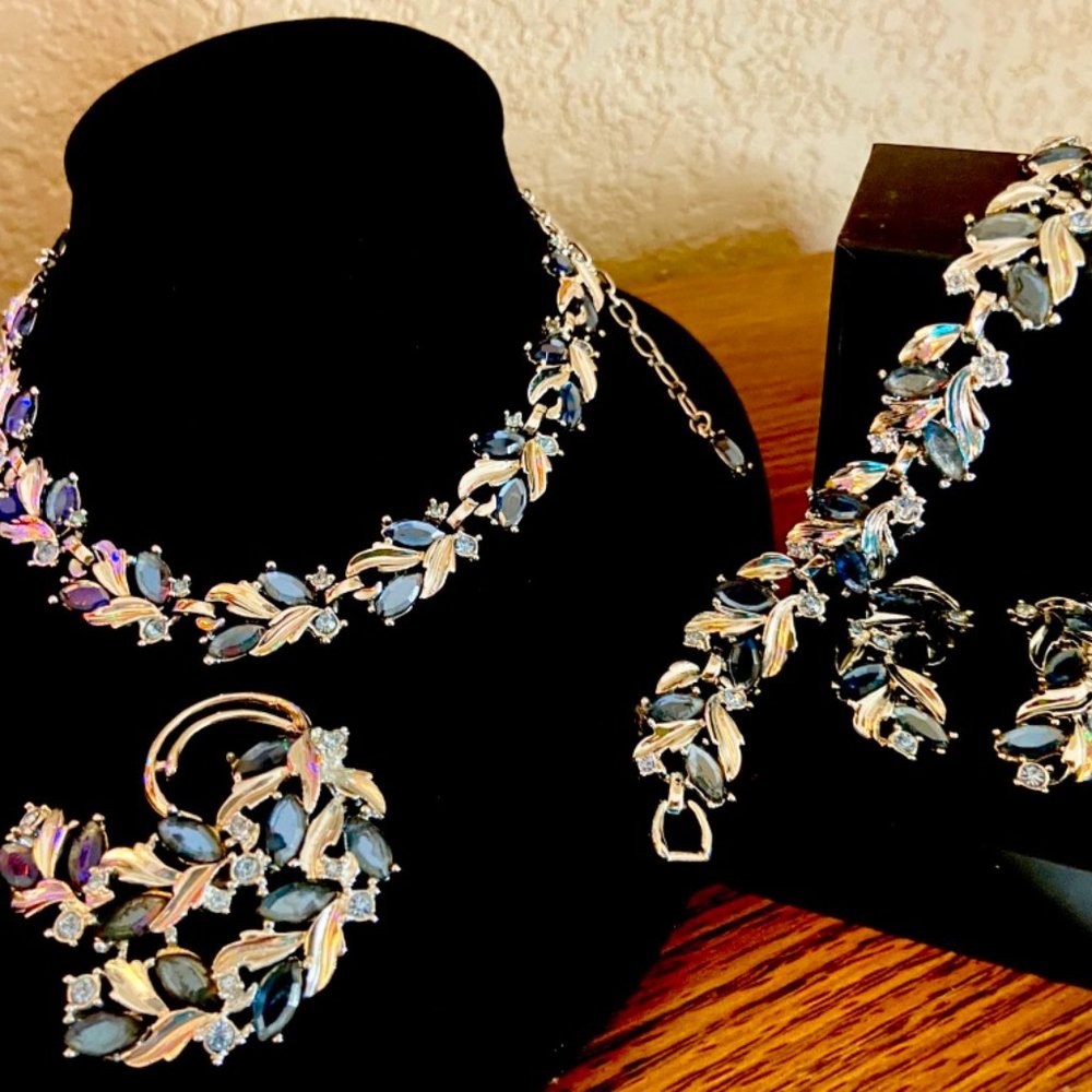 Vintage Sarah Coventry 1958 "Blue Champagne" Complete Set